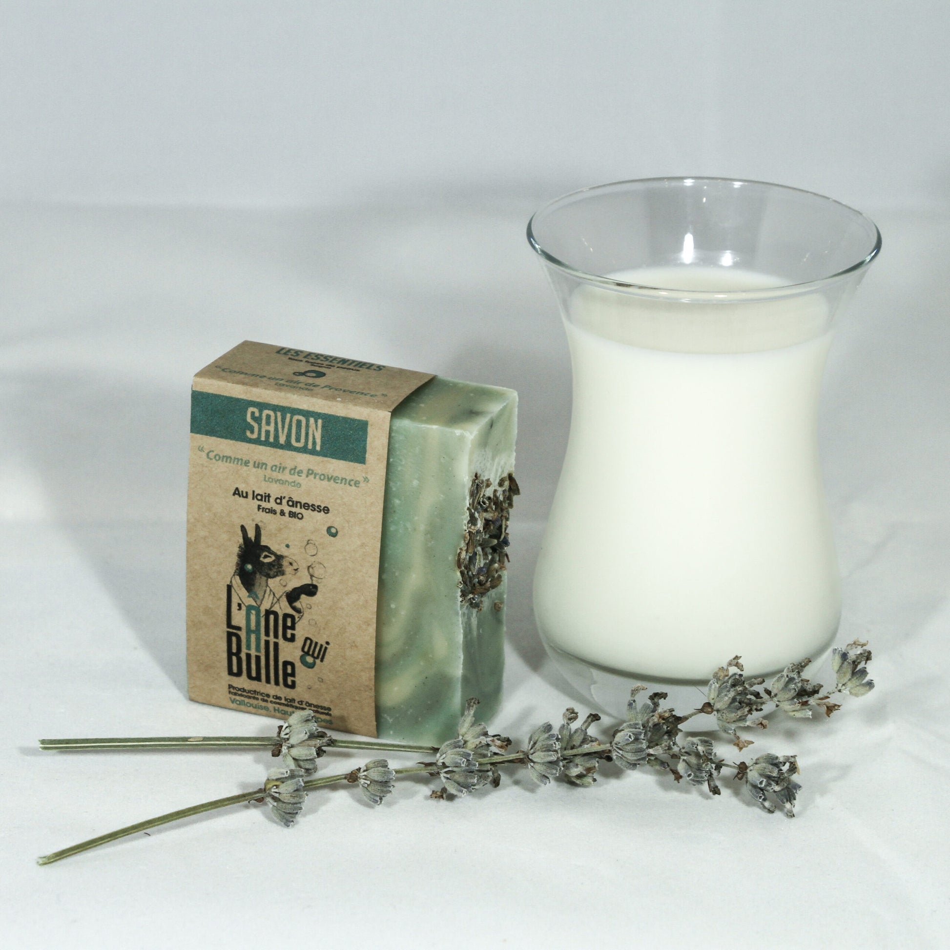 suggestion présentation du savon avec lait d'ânesse et lavande 
